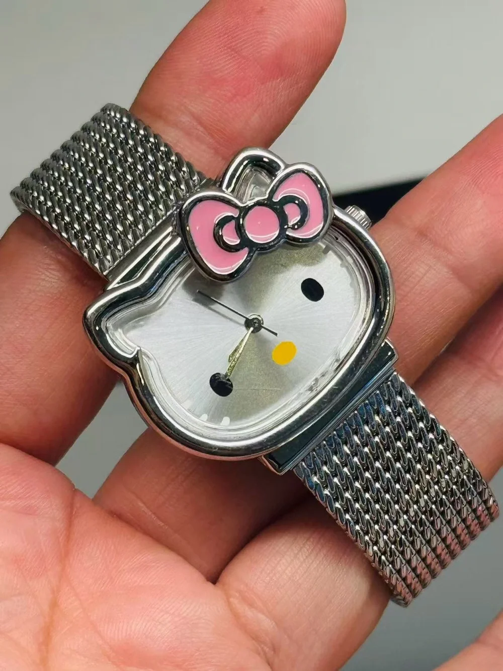 Hello Kitty Sanrio Quartz Silver Mesh Bracelet Watch Cute Face Runs New Battery